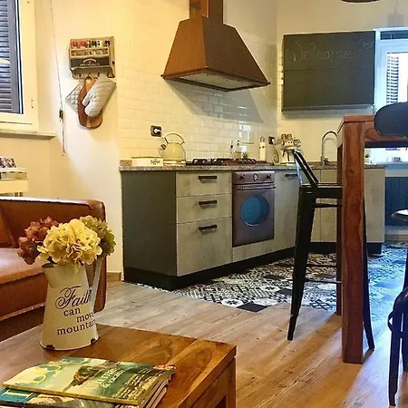 Goose House Luxury Holiday Apartment *