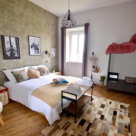 Goose House Luxury Holiday Apartment *